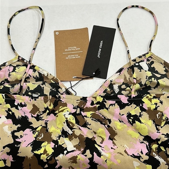 NWT Vero Moda Chaddie Camisole crop blouse top Sz M - Picture 8 of 12